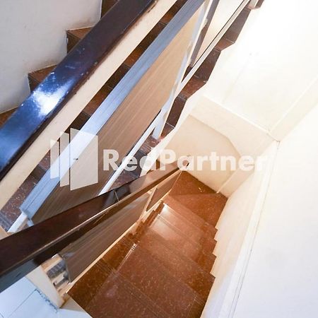 Eascot Hotel Mitra Reddoorz Jakarta Extérieur photo