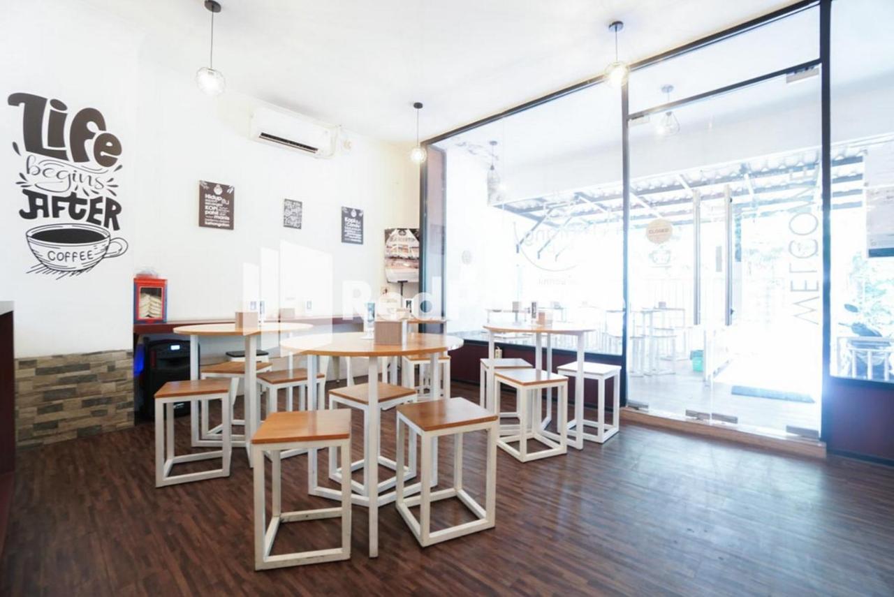 Eascot Hotel Mitra Reddoorz Jakarta Extérieur photo
